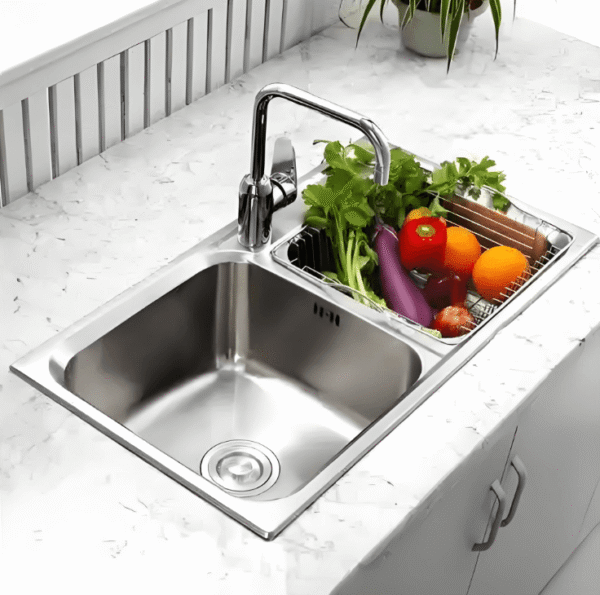Stainless steel kitchen sink